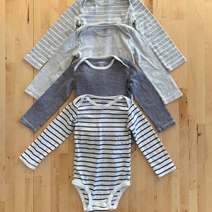 Bundle of 4 long sleeve bodysuits- 24M